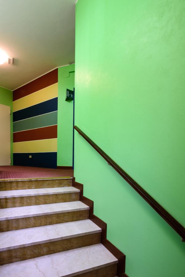 Colors Hostel 托斯科拉诺-马德尔诺 外观 照片